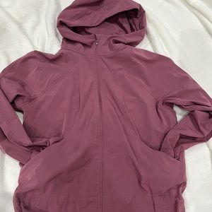 Lululemon Pack It Up jacket✨